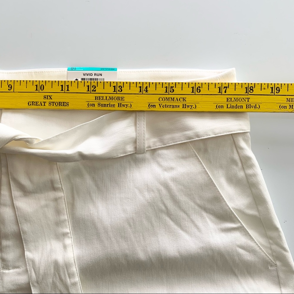 🌸New🌸 Inc Women’s Belted High Rise Shorts Size 16 Stretch Ivory NWT - Picture 11 of 14